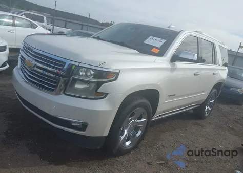 2015 Chevrolet Tahoe Ltz z USA, uszkodzony, nr VIN 1GNSKCKC1FR690803